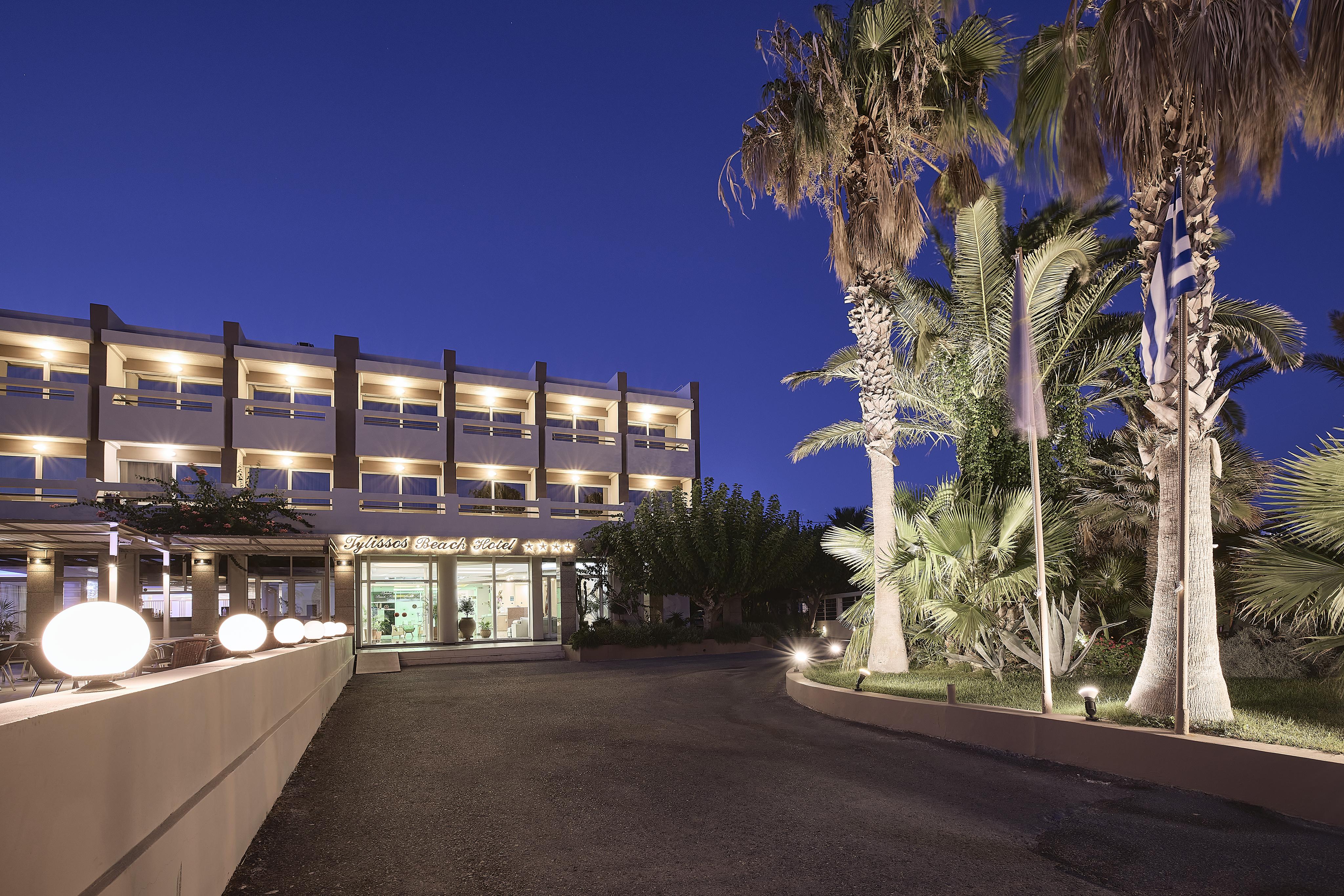Tylissos Beach Hotel - Adults Only เอียราเปตรา ภายนอก รูปภาพ